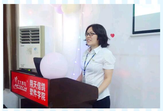 鄭州北大青鳥翔天信鴿A84家長會:相遇青鳥,不負青春!