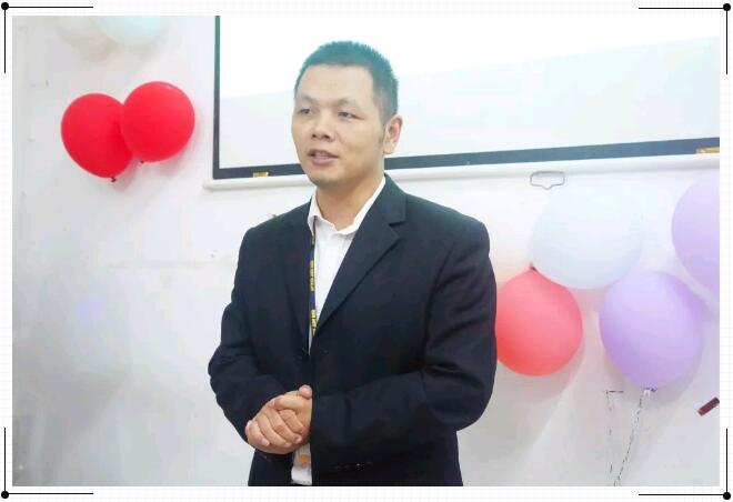 鄭州北大青鳥翔天信鴿A302班結(jié)業(yè)典禮暨二期開業(yè)典禮
