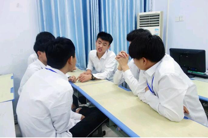 鄭州北大青鳥翔天信鴿B197班開學(xué)典禮:感謝相遇,未來相伴!