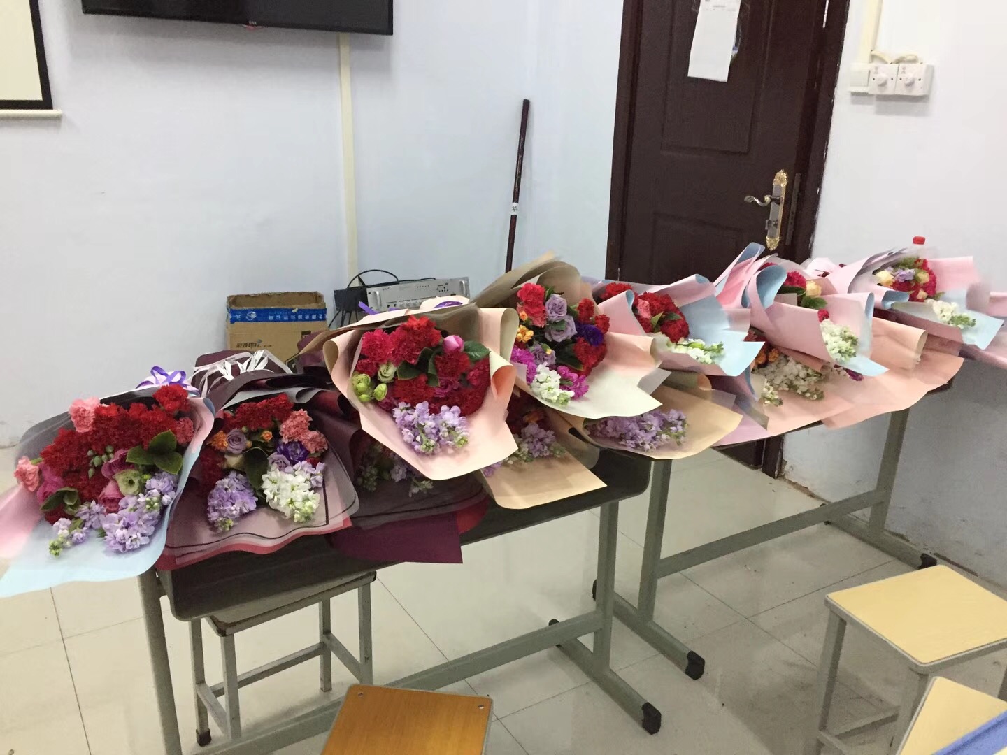 女神節來襲,鄭州北大青鳥翔天信鴿祝大家節日快樂