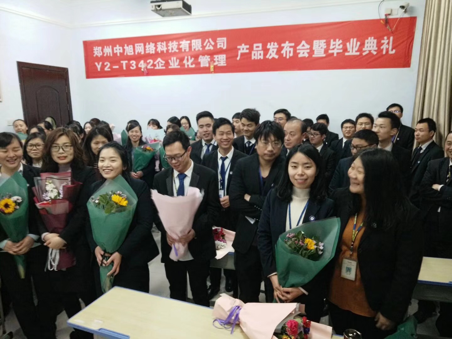 女神節來襲,鄭州北大青鳥翔天信鴿祝大家節日快樂