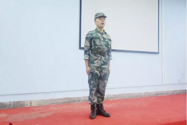 鄭州北大青鳥翔天信鴿啟蒙星新生軍訓(xùn)強(qiáng)勢(shì)來襲